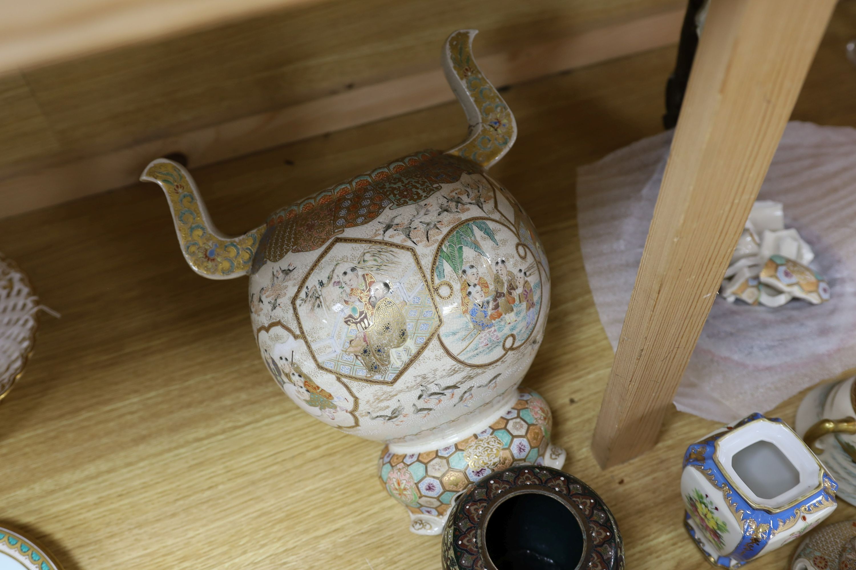 Assorted Japanese ceramics and cloisonne including Satsuma, Kutani etc.